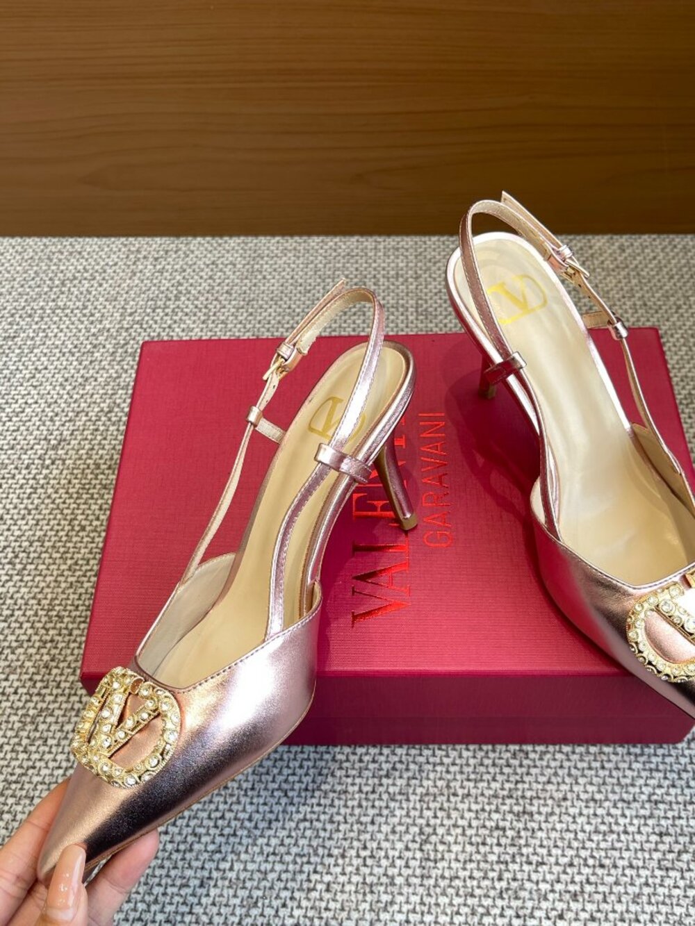 Classic Valentino shoes: A Stylish and Versatile Choice for Elegance
